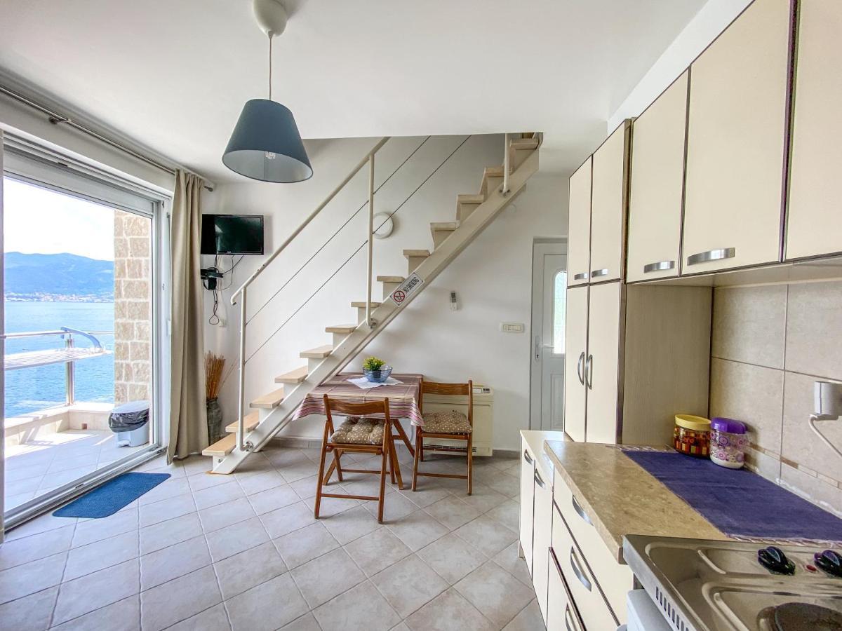 Leut Apartments Τίβατ Εξωτερικό φωτογραφία