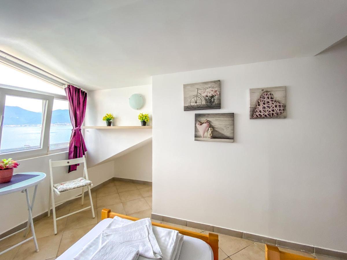 Leut Apartments Τίβατ Εξωτερικό φωτογραφία